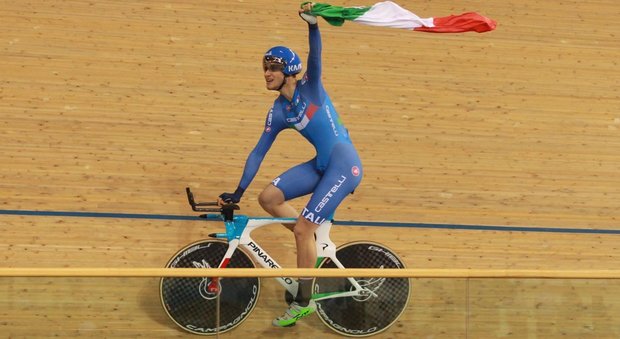 Mondiali su pista, “baby” Ganna da favola: l'Italia è d'oro dopo 19 anni