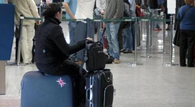 Valigia smarrita e vacanza rovinata: dopo 8 anni risarcita con seimila euro