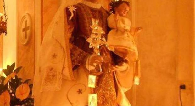 Furto e profanazione ad Amalfi: rubata sull'altare la Madonna del '700