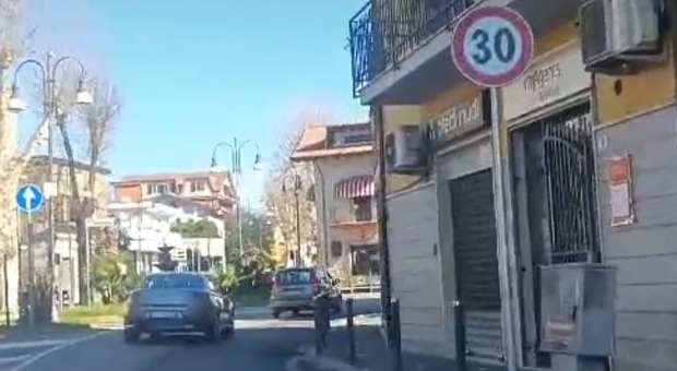 Frosinone “Città 30”: in giro a trenta all’ora per lo Scalo. Pizzutelli: «Niente multe per un anno»