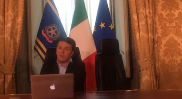Renzi in diretta su Facebook: «Probabile la fiducia sulle Unioni civili. Aiuto alle partite iva»