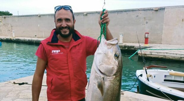 Pesca record a Tricase, una ricciola da 40 chili