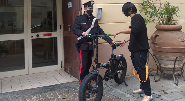 Ladri di biciclette elettriche fermati dopo il furto in penisola sorrentina