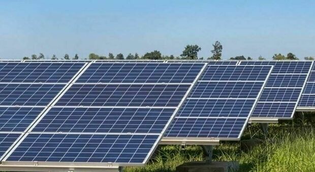 Energia, i francesi a Bagnoregio. Dal nuovo parco fotovoltaico 500mila euro per il Comune. «Ora i bus elettrici»