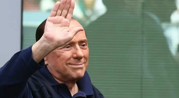 Berlusconi ricoverato al San Raffaele: è in terapia intensiva. «Infezione curata con antibiotici»