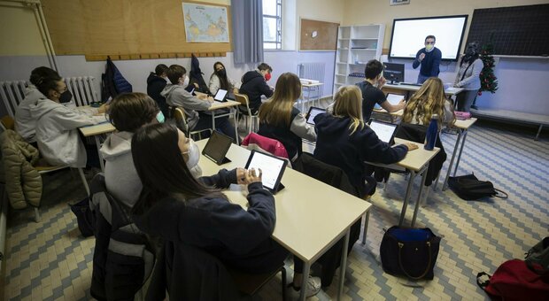 Scuola, alunni in classe nel Lazio: istituti pieni con le nuove regole