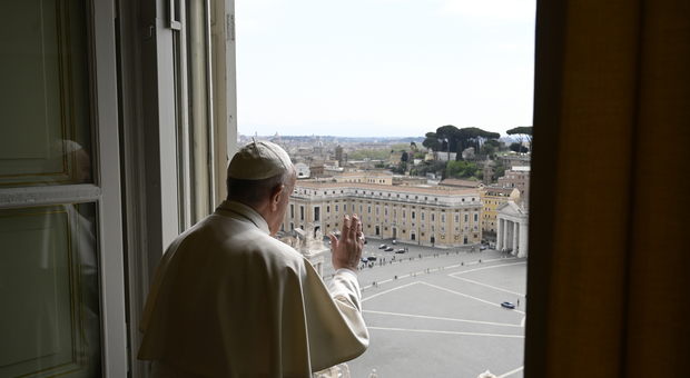 Papa Francesco all'Europa: possa ritrovare lo spirito delle origini. Poi fa gli auguri alle mamme