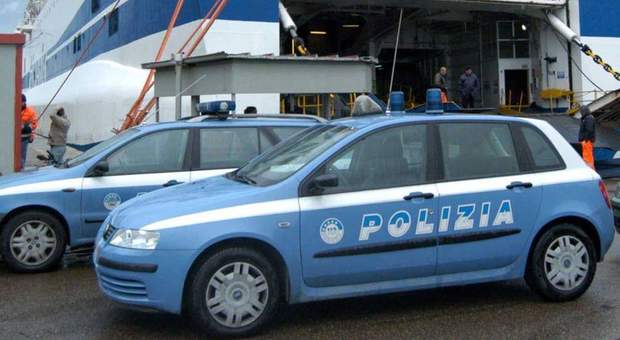 Nascosto in un Tir al porto di Civitavecchia, 30enne curdo trovato dalla polizia di frontiera