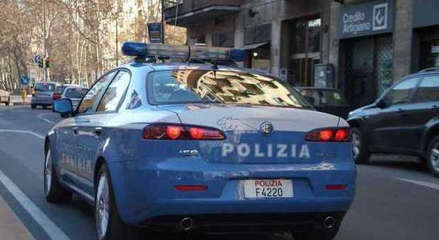 Roma, aggredisce passanti all'Eur, straniero fermato dalla polizia