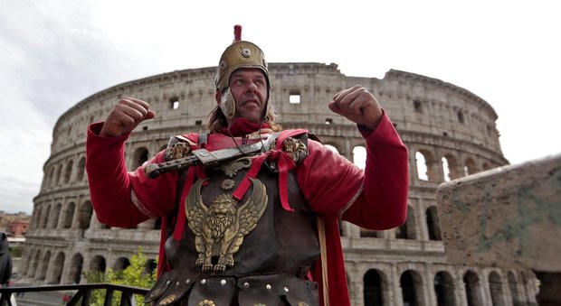 Roma e la fenomenologia del centurione, emblema della nuova inciviltà