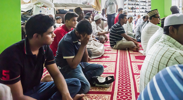 Inizia il Ramandan, la comunità islamica "raddoppia" gli imam