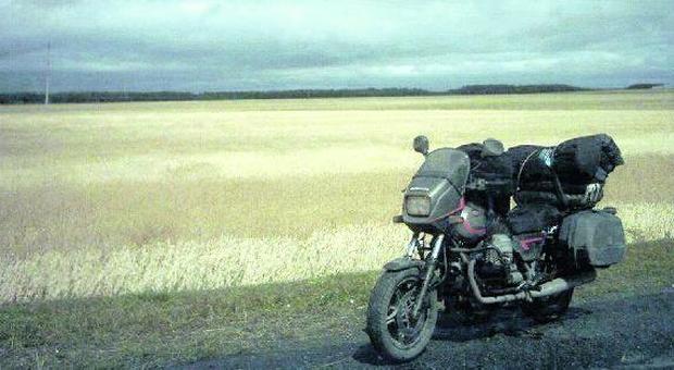 Muore in moto negli States in un viaggio con gli amici