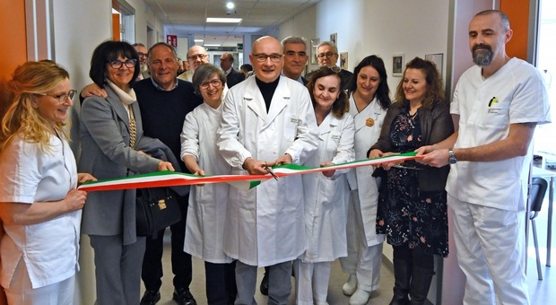 Ospedale, inaugurati i nuovi spazi di Oncologia: «Così potremo garantire più comfort ai nostri pazienti»