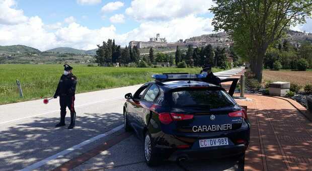 Assisi, finto incidente per intascare i soldi dell'assicurazione. I carabinieri scoprono tutto
