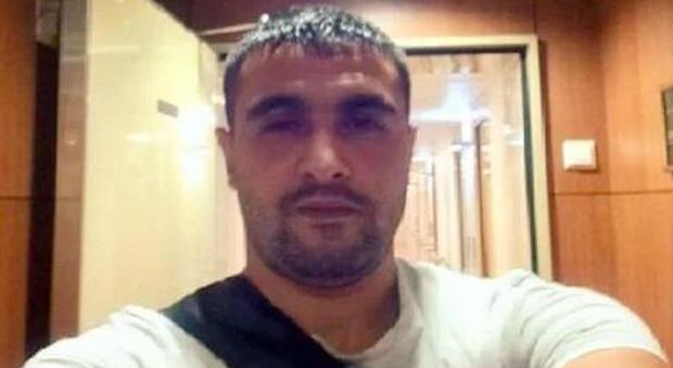 Mohamed, 31 anni: è lui il terrorista «era depresso e stava divorziando» Il fratello: «Mai stato religioso»