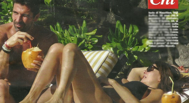 Ilaria D'Amico e Gigi Buffon in vacanza alle Mauritius