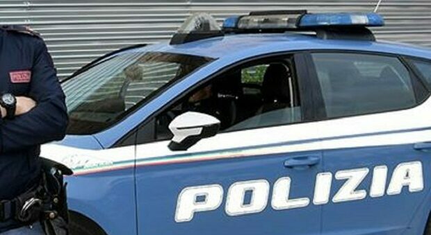 Napoli, tentata estorsione ad un automobilista: arrestato parcheggiatore abusivo