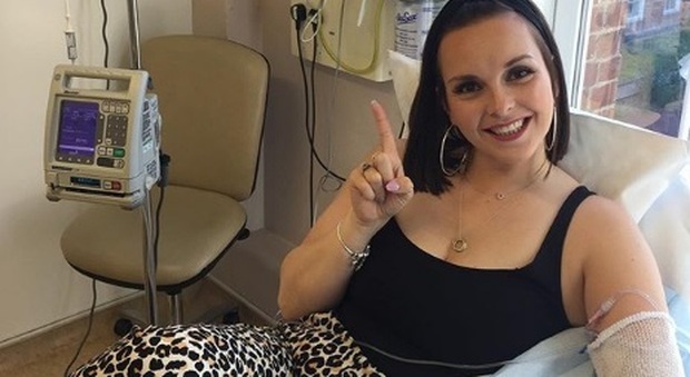 «È solo una mastite»: mamma scopre di avere un tumore al seno mentre allatta il figlio di cinque mesi