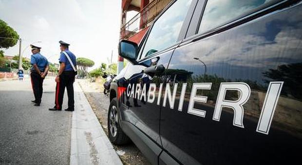 La camorra dietro le truffe agli anziani: 51 arresti tra Napoli, Milano