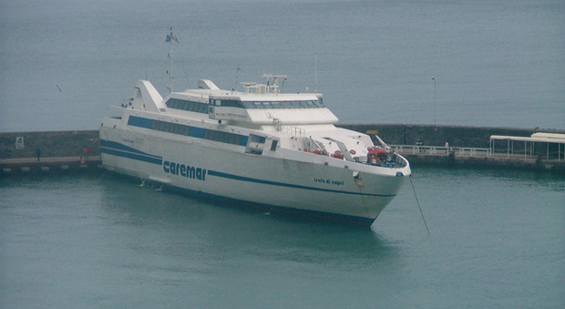 Coronavirus, De Luca accoglie il piano orario dei collegamenti marittimi per Capri