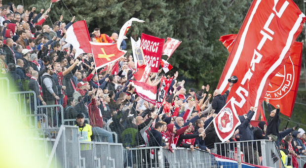 I tifosi dell'Ancona soddisfatti per l'arrivo di Boscaglia: «Il mister deve fare un miracolo. C'è da rianimare una squadra a pezzi»