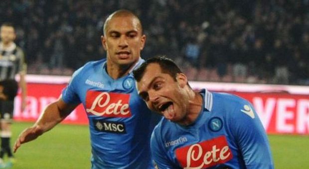 Napoli-Udinese, la pagella del Mattino| Inler e Fernandez: quanti errori