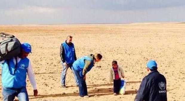 Marwan, 4 anni, perde la mamma e attraversa il deserto da solo