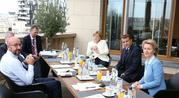 Coronavirus, Merkel e von der Leyen: Paesi membri d'accordo su maggior coordinamento