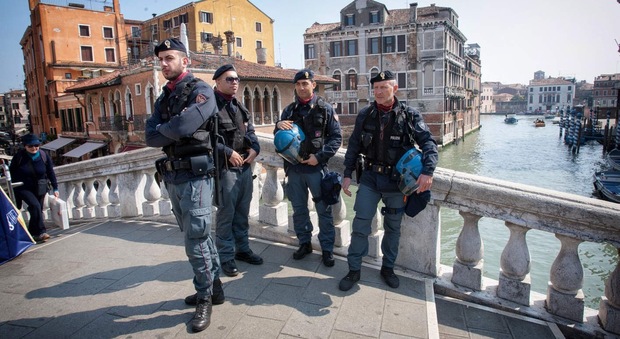 Il blitz antiterrorismo a Venezia
