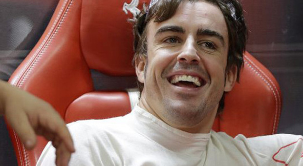 Fernando Alonso molto sorridente dopo il 3° posto nel terzo turno di prove libere