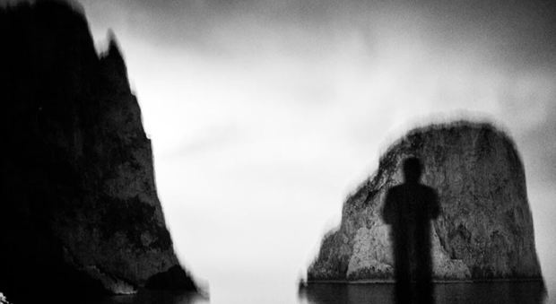 «Capri. Sogno di un'ombra», mostra dell'artista Davide Esposito