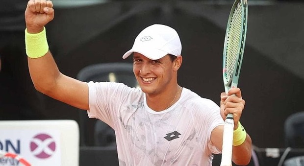 Tennis, Darderi a Cordoba vince il primo torneo Atp in carriera: Bagnis battuto 6-1 6-4. Ora è numero 76 del ranking mondiale
