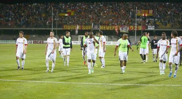 Benevento-Lecce 1-1, la serie B si avvicina. Lerda: «Risultato positivo, ora riempiamo lo stadio"
