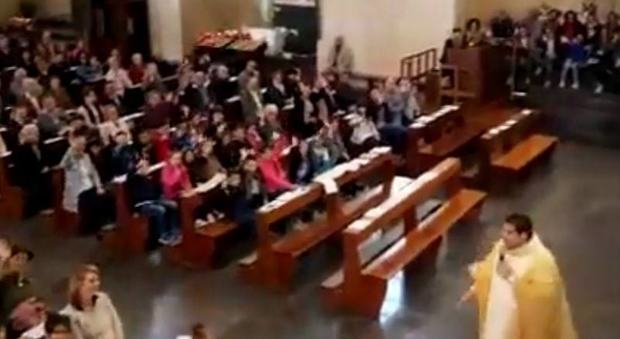 Sabaudia: don Marco lancia l'idea della Messa in diretta Facebook dalla parrocchia Santissima Annunziata