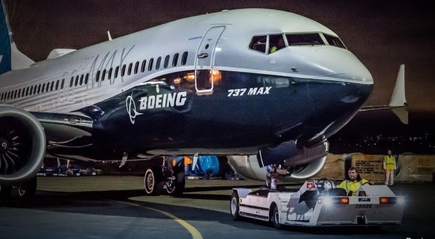 Aereo caduto, anche Trump blocca i Boeing 737 Max: «Stop immediato». Problema scatola nera