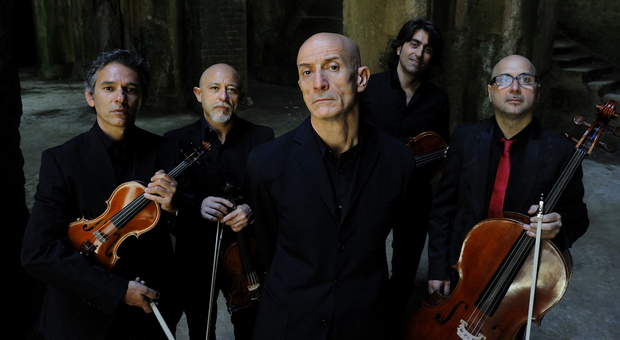 Peppe Servillo e il Solis String Quartet