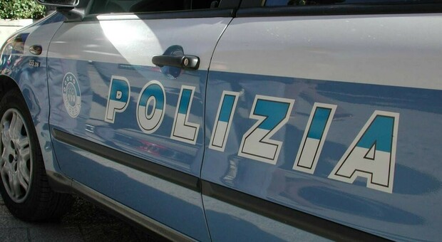 Roma, Spinaceto: denunciati tre ragazzini per rapine fuori dalla scuola, due hanno 14 anni