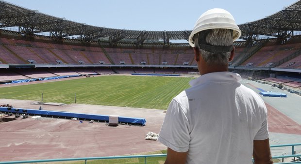 Arriva la Commissione Uefa a Napoli: San Paolo senza lavori, Champions in bilico