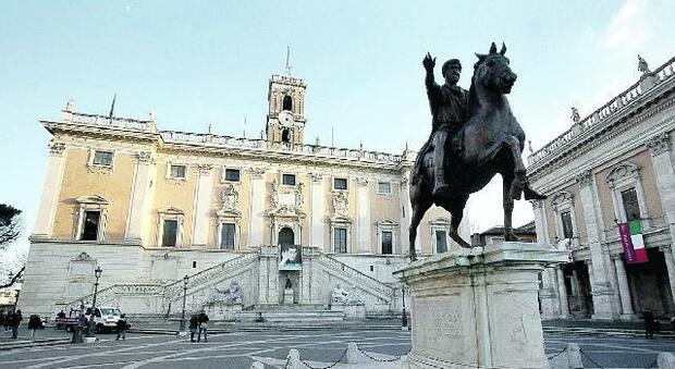 Roma, mazzette e appalti: 10 indagati in Comune per le manutenzioni `