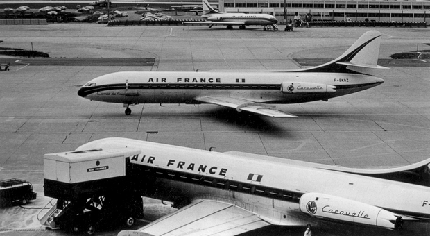 13 aprile 1963 a Napoli arrivano “Caravelle” di Air France, con 2 voli settimanali