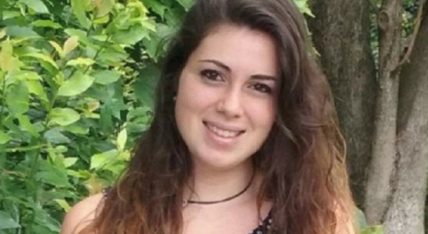 Eleonora Bottaro rifiutò la chemio e morì a 18 anni, genitori condannati. La madre: «Rifarei tutto, credo in giustizia divina»