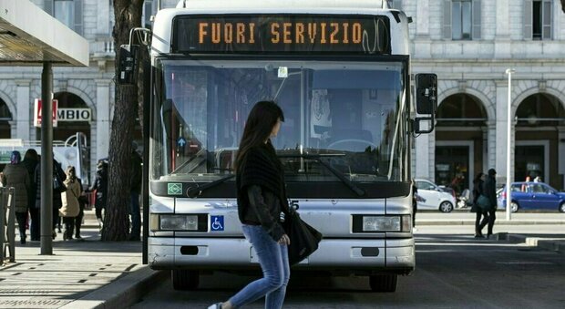 Roma, lunedì nero per i trasporti: l'8 febbraio fermi metro e bus per 4 ore