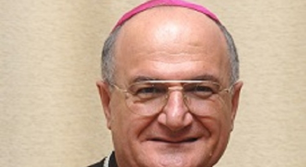 Civita Castellana, incidente stradale: ferito il vescovo Romano Rossi