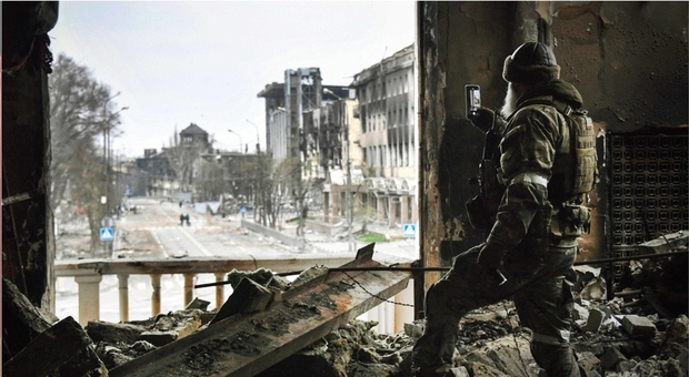 Ucraina, la mossa di Pechino: un piano per la pace. «La guerra deve finire, entro un mese la proposta»