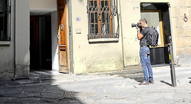Firenze, ragazze stuprate da carabinieri: chiesta udienza protetta