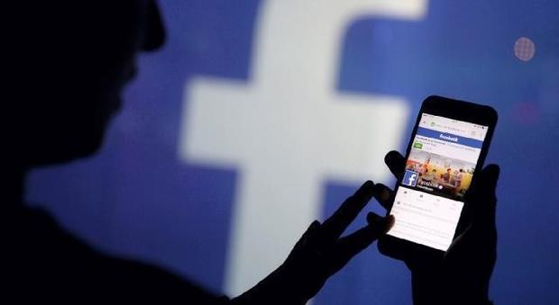 Facebook minato, sindaci in fuga: «Terreno di insulti e provocazioni»