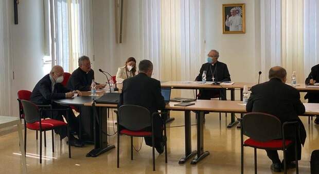 Pompei, il presidente De Luca chiede aiuto ai vescovi della Campania: «invitate i fedeli a vaccinarsi».