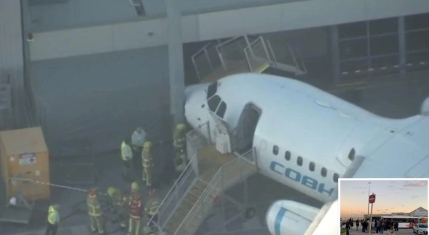 Perth, aereo con 62 passeggeri sbatte contro il terminal: paura a bordo