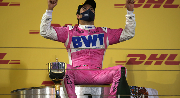 F1, GP Sakhir diretta: clamorosa vittoria di Perez con la Racing Point, Ferrari a picco