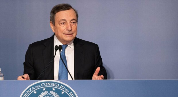 Il futuro di Draghi: se resta al governo niente rimpasto e altolà ai partiti